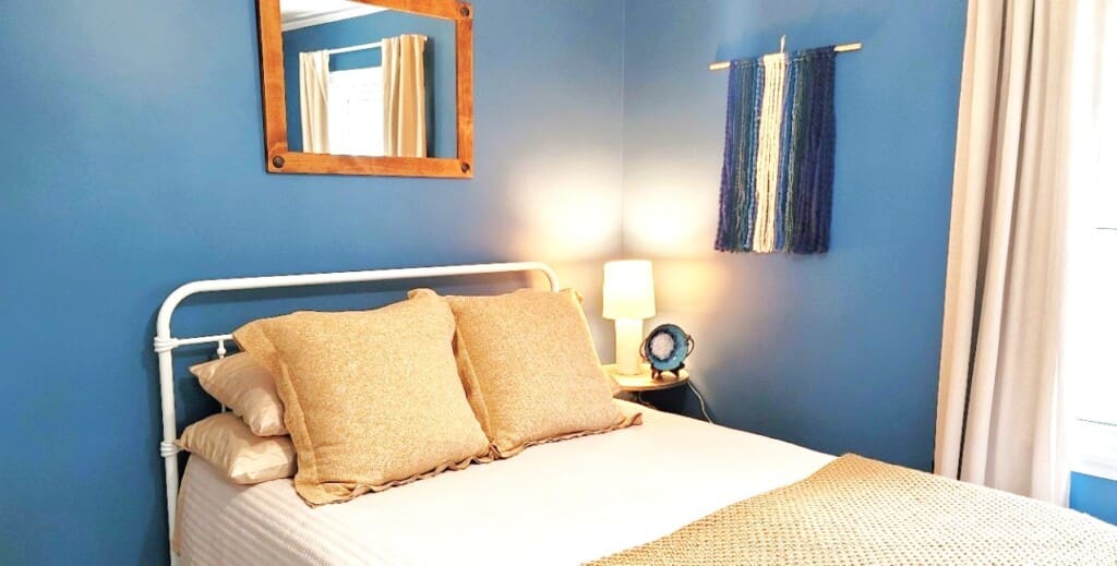 front bedroom 4